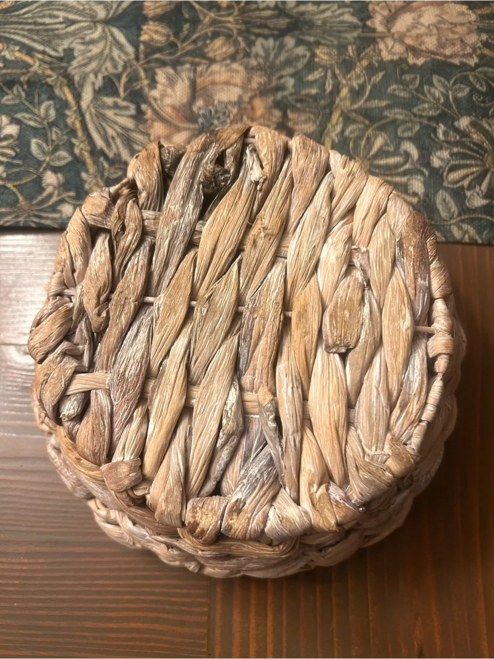 9” Handwoven Natural Seagrass Decorative Bowl - Neutral Tan